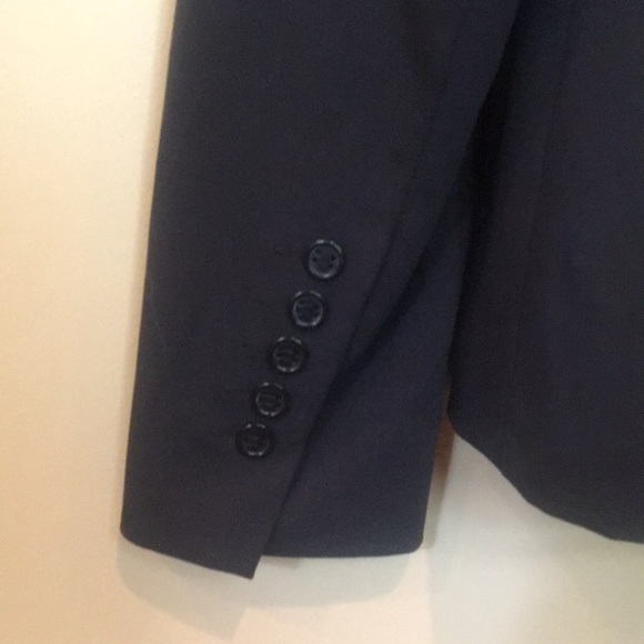 Blazer - Picture 5 of 5